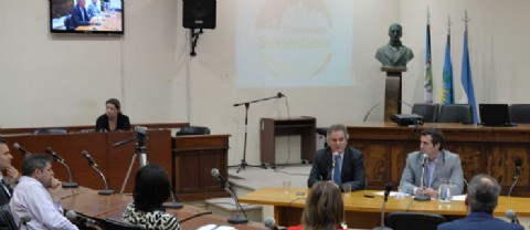 Se destacó el potencial de Bahía Blanca en el tratamiento de energías renovables