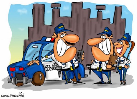 Allanan la casa de un suboficial de la Armada en Coronel Rosales acusado de abuso sexual