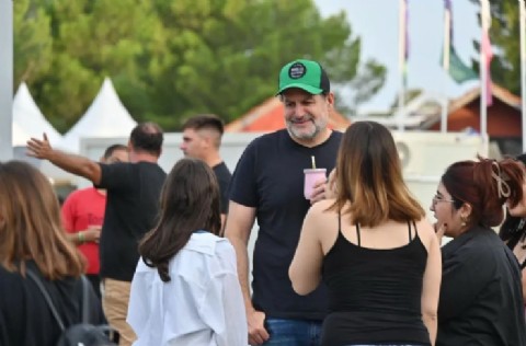 Inauguración exitosa de la FISA 2025: cientos de stands, ferias y artistas