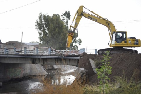 VIDEO | Avanza la reconstrucción del canal Maldonado: se concretó la demolición del puente Don Bosco