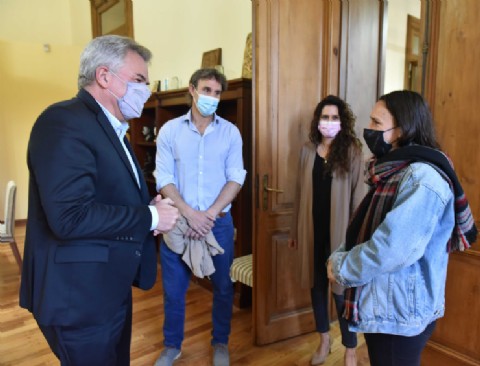 Héctor Gay reconoció a la bahiense Valentina Costa Biondi