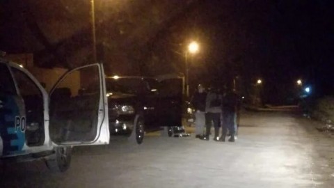 Sorprenden a vendedor de autos para robarle la camioneta, 2 millones de pesos y 10 mil dólares