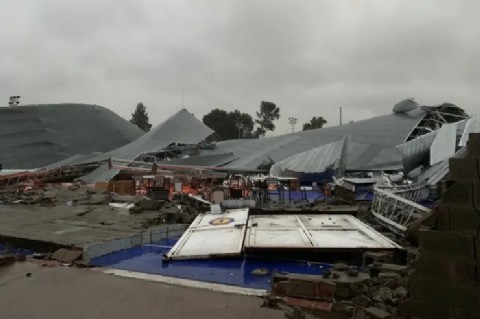 Eximen de tasas a afectados por el temporal y piden explicaciones por el derrame de petróleo en la ría