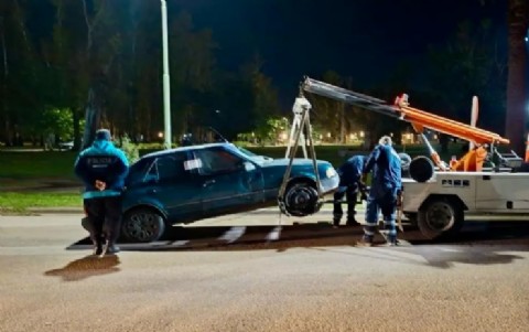 Secuestraron seis autos y seis motos durante un operativo contra picadas clandestinas en el Parque de Mayo