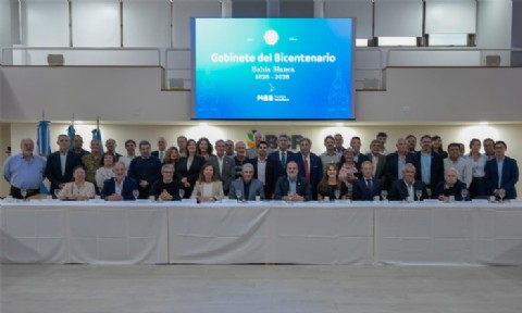 Susbielles lanzó un gabinete multisectorial para proyectar el rumbo hacia el bicentenario