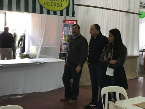 Coronel Suárez: el diputado Garate visitó la Feria Gastronómica Manduca
