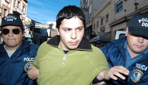 Tras 12 años preso por descuartizar a su novia, lo denunciaron por violencia de género