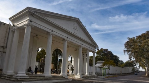 Todo lo que tenes que saber sobre la misa en el Día de los Santos Difuntos