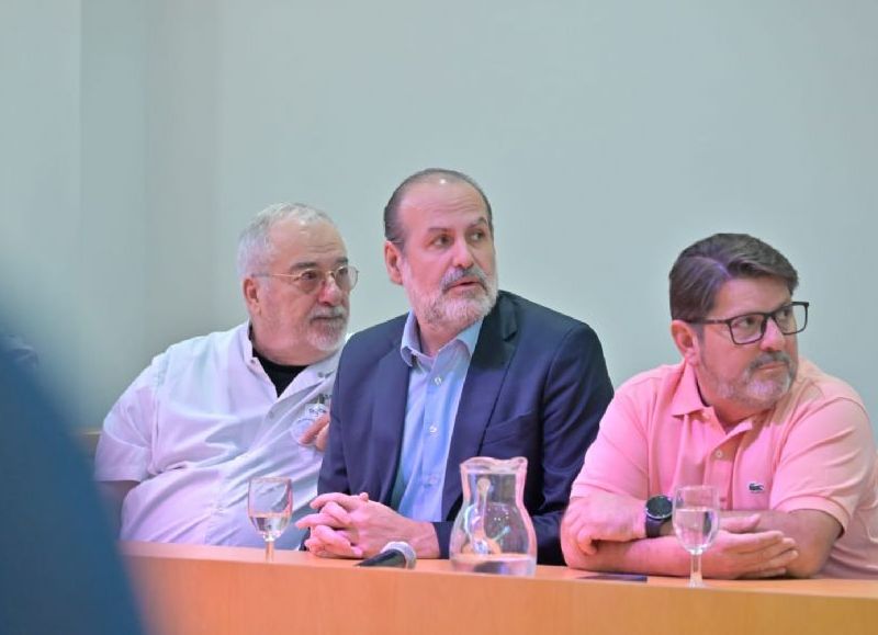 Susbielles participó del acto que impuso el nombre Elisabeth Agüero a la Escuela de Enfermería del Hospital Municipal