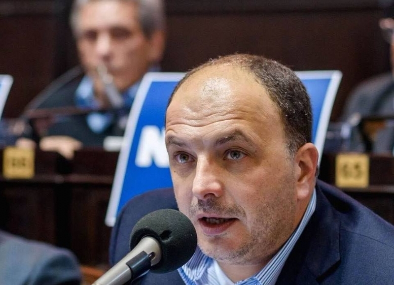 Garate con el objetivo hacia una ley de financiamiento de partidos políticos y campañas electorales