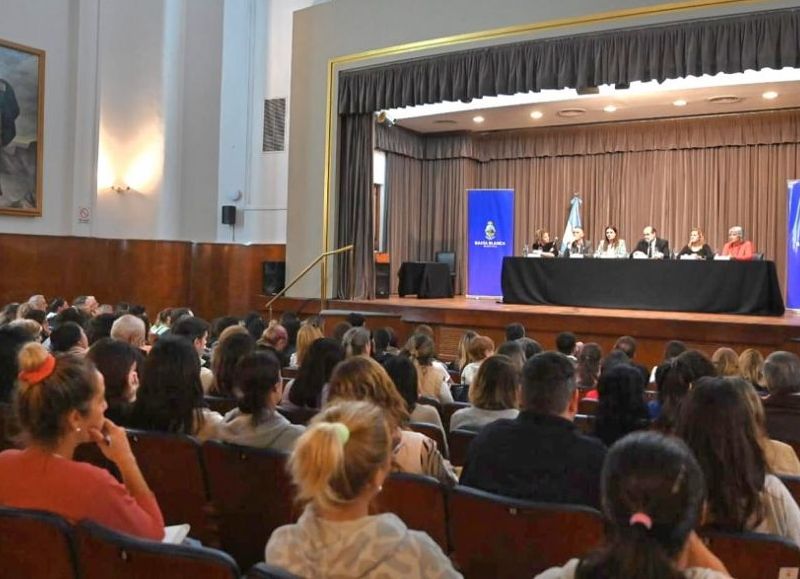 "Orgullo Escolar": el intendente presentó la segunda etapa de la implementación del Fondo Educativo
