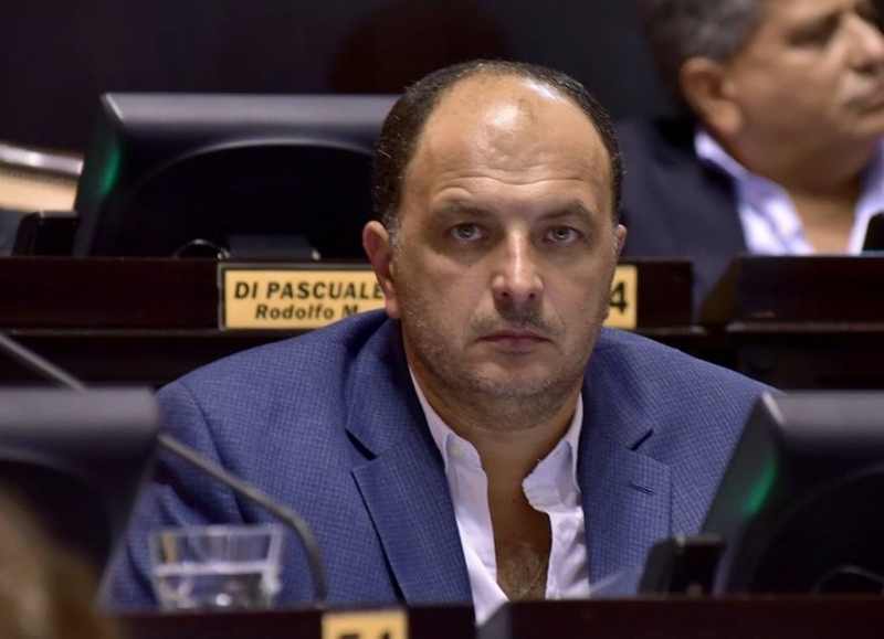 Garate presentó una iniciativa de ley para medidas de "prohibición de acercamiento y/o de exclusión"