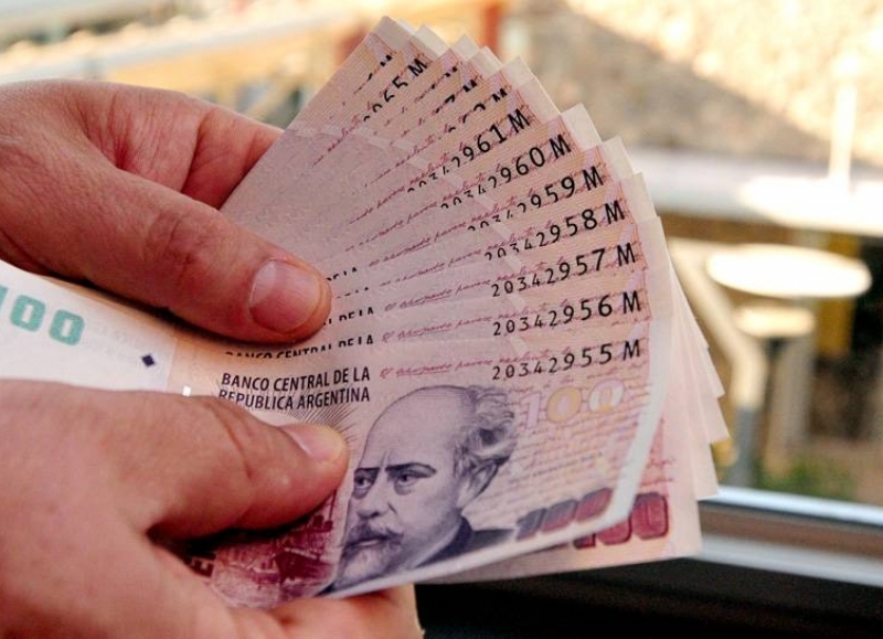 Gente honesta en Coronel Pringles: devolvió 75 mil pesos