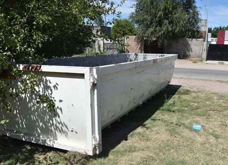 Bahía Blanca cuenta con bateas para descartar residuos voluminosos