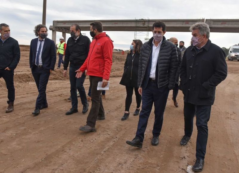 Héctor Gay recorrió junto a los funcionarios nacionales las obras de infraestructura vial