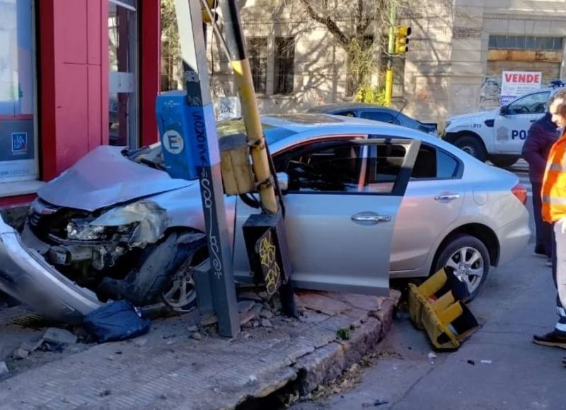 Fuerte choque en una esquina del macrocentro bahiense