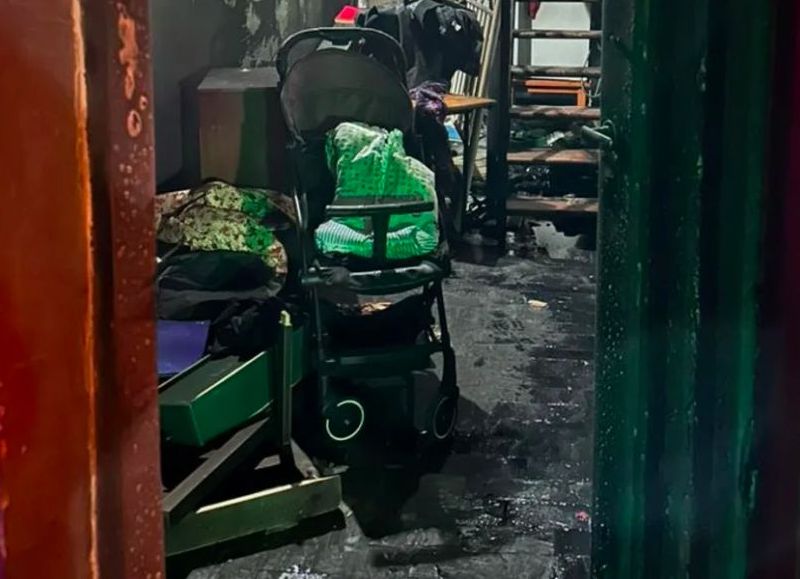 Siniestro: quemaron una casa con una bomba molotov y los ocupantes tuvieron que ser hospitalizados